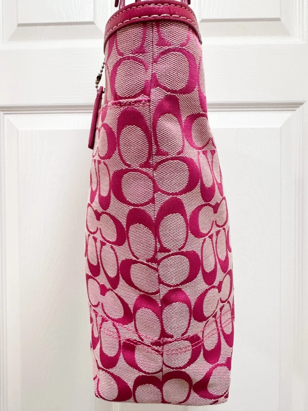 Coach Gallery Tote Bag Signature Pink Jacquard Hot Pink Leather‎ NWOT